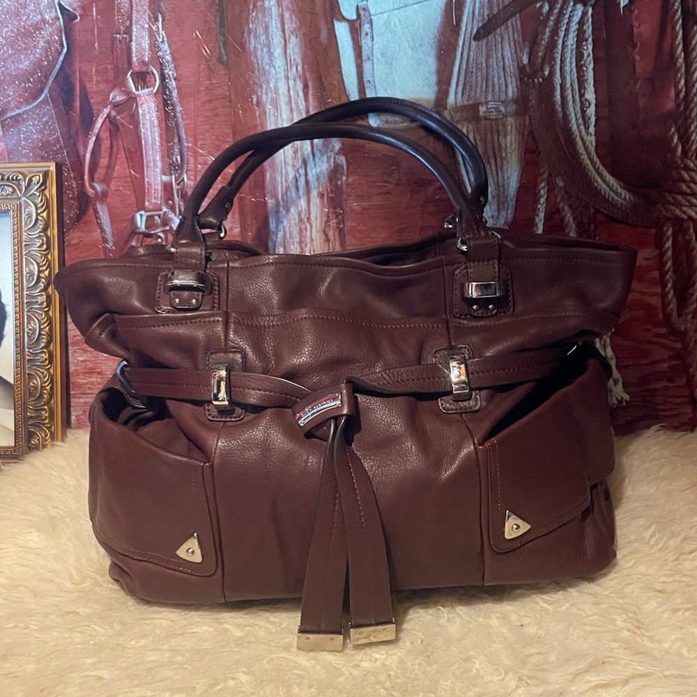 B Makowsky XXL leather bag